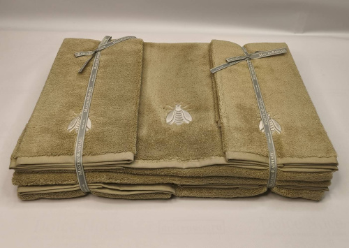 Комплект полотенец Mastro Raphael ESSENTIAL API 4A cachi Пять штук Артикул: 76594 LettoPerfetto