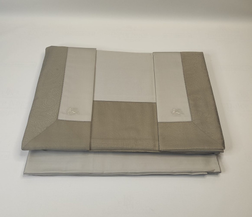 Постельное белье Etro NEW RENE AU045 N8239 grigio perla серое Евро Артикул: 70075 LettoPerfetto фото 2