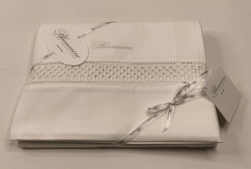 Скатерть Blumarine PORCELLANA 180х300 цвет белый white Артикул: 94846 LettoPerfetto