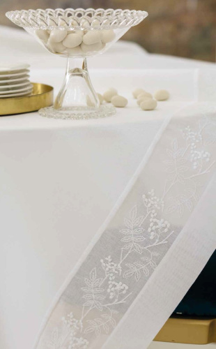 Скатерть Blumarine CERIMONIA 175х300 цвет 04 white белая Артикул: 94841 LettoPerfetto фото 3